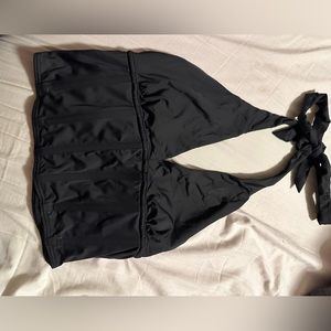 Very cute neck tops stretchy never worn